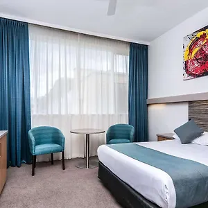 Comfort Regal Park Hotel